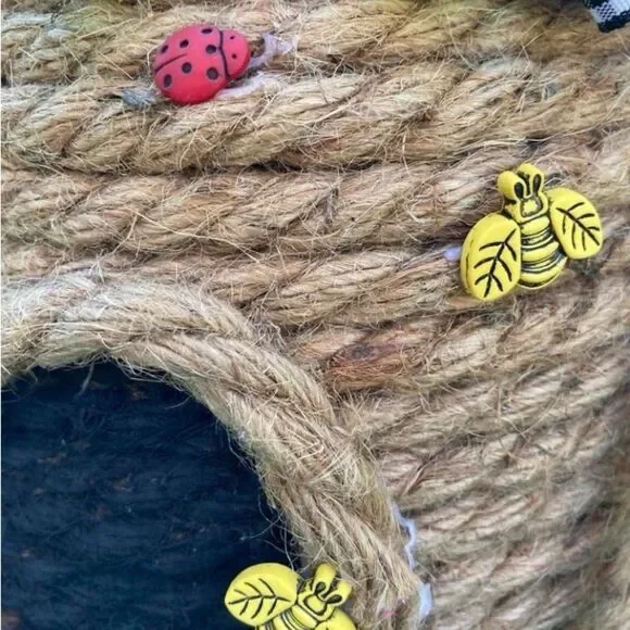 Burt's Bees Jute Beehive with Sunflower and Bee Accents - Picture 7 of 8